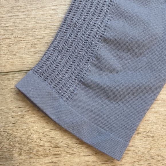 Lululemon | Flow and Go | Cropped‎ Leggings Capris - Picture 6 of 16